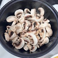 奶油意面的做法图解4