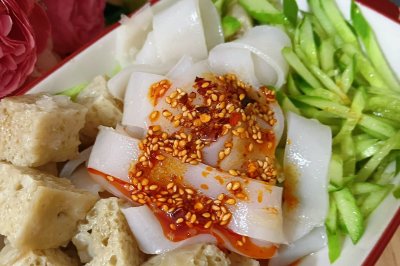 陕西凉皮（附料汁做法）