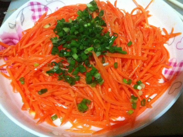 爽口凉拌胡萝卜丝