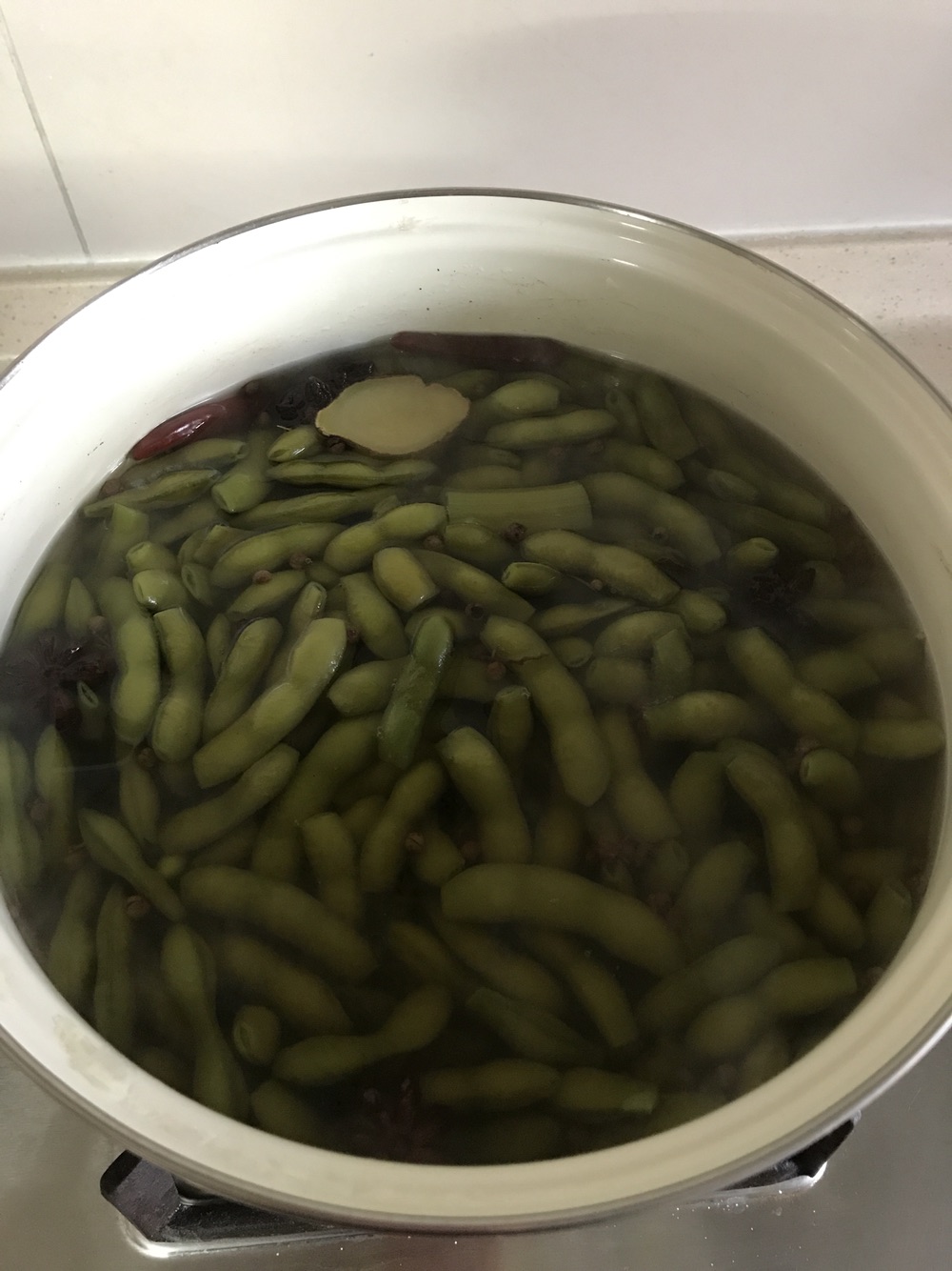 Boiled soybean