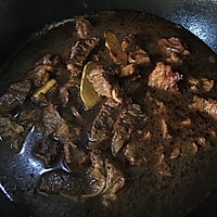 土豆炖牛肉的做法图解3