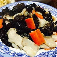 黑木耳炒鱼片的做法图解4