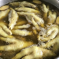 客家小吃 盐焗鸡爪的做法图解6