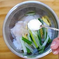 无骨无刺酸菜鱼的家常做法 鱼片结实 爽口滑嫩 酸辣开胃的做法图解5