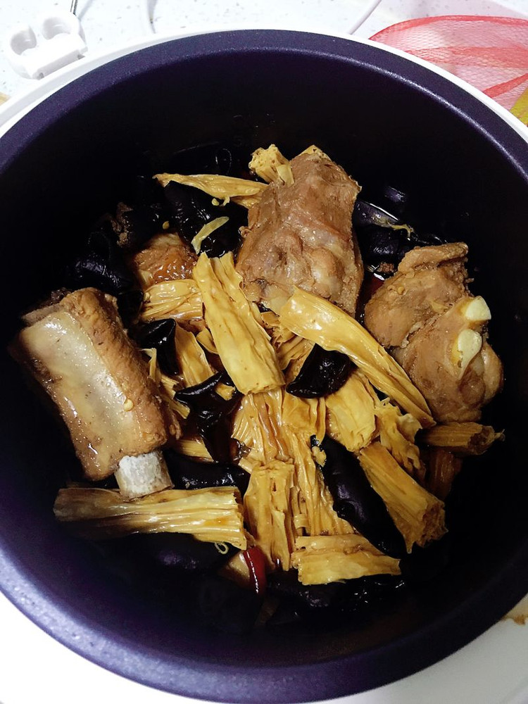 电饭煲炖排骨的做法