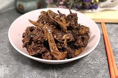 家常菜—葱爆鸭肉