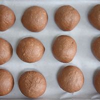 巧克力控必吃：双重巧克力面包卷的做法图解3