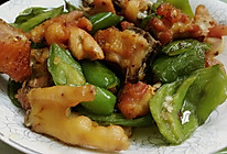虎皮椒爆炒鸡肉的做法