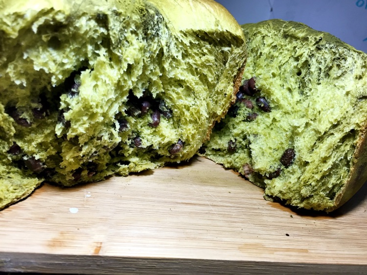 面包机版抹茶红豆面包的做法图解1