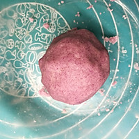 紫薯绣球蛋黄酥的做法图解4