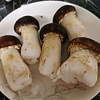 松茸鸡汤的做法图解2