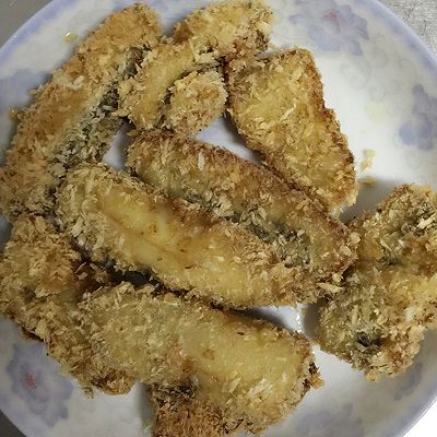 宝贝抢着吃的炸香蕉