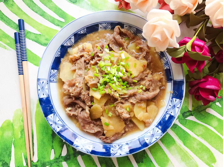 好吃到舔盘子的蚝油土豆肥牛的做法