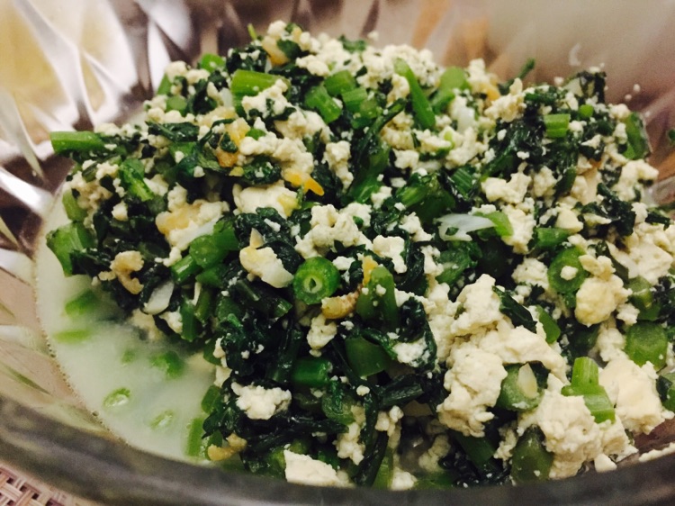 鲜掉舌头的茼蒿小豆腐