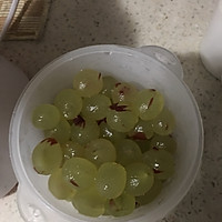 石榴葡萄汁的做法图解2