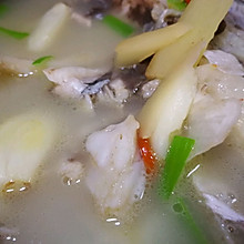 子姜鱼头奶白汤