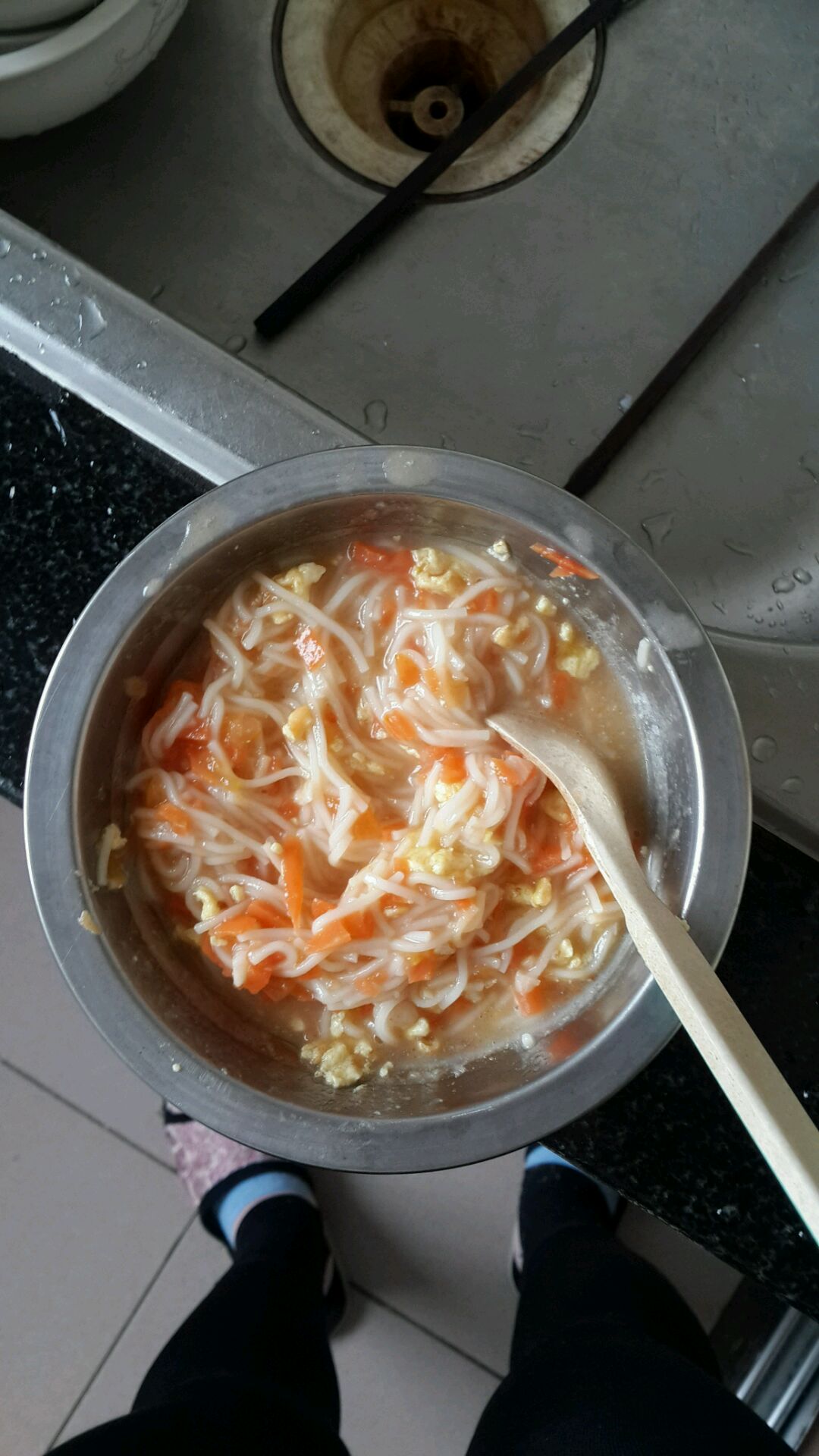 奶酪鸡蛋，西红柿宝宝面的做法图解4
