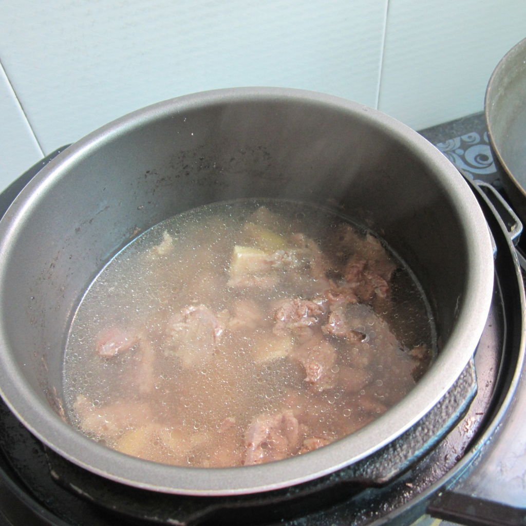 十二道锋味复刻－－土豆烧牛肉的做法图解1