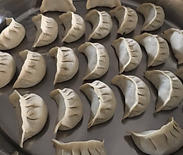 韭菜猪肉饺子的做法