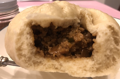 香香的酱肉包