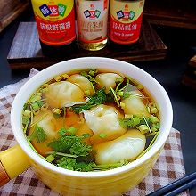#味达美·名厨汁味正当夏#简单省事，爽口开胃的鲜汤饺子