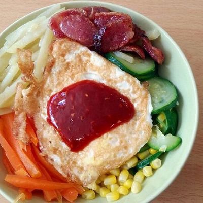 甜酸辣韩式拌饭