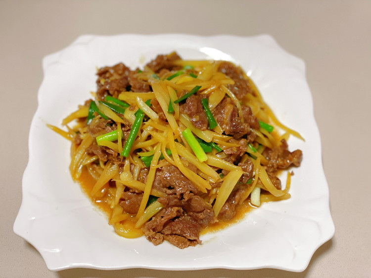 嫩姜炒牛肉的做法