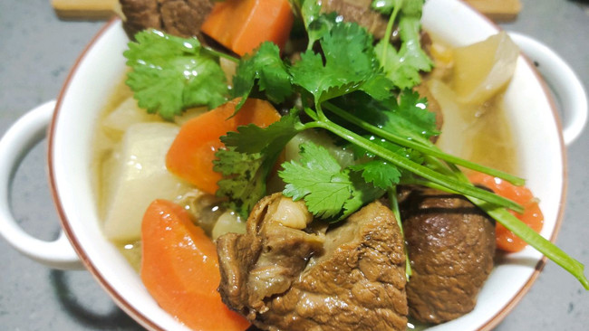 电饭煲美食-羊肉炖萝卜的做法