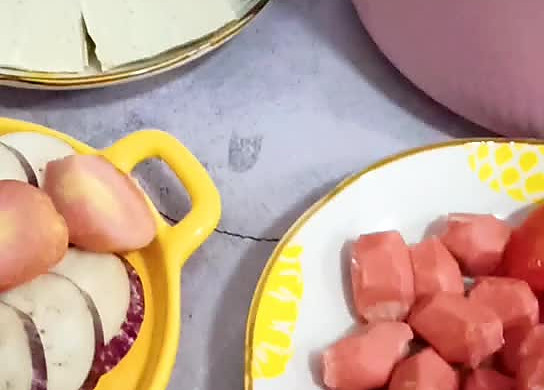 辣子鸡火锅