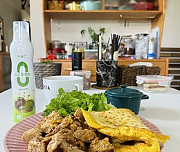 #纳福汇轻松喷出美味#煎鸡胸肉配鸡蛋饼的做法