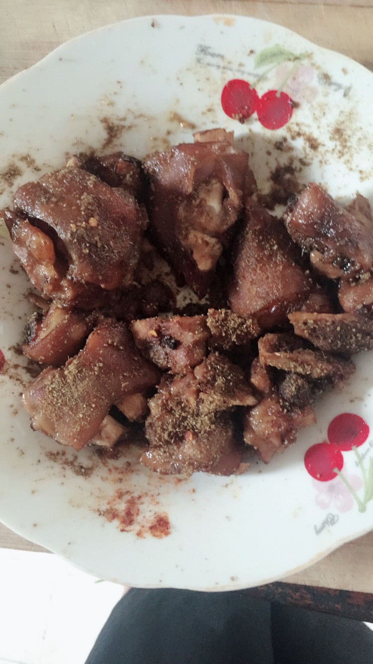 微波炉版烤猪蹄的做法