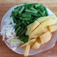 排骨豆角焖面的做法图解8