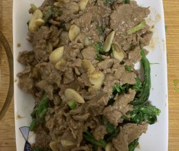 牛肉炒芥兰的做法