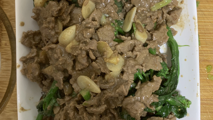 牛肉炒芥兰