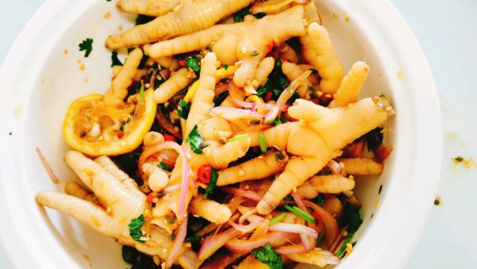 酸甜辣咸的百香果柠檬鸡爪