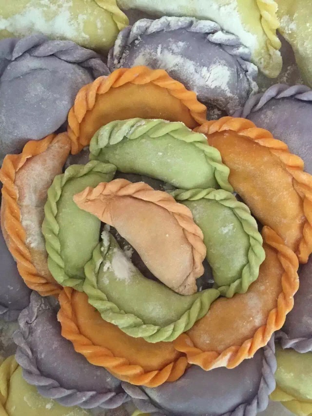 彩色水饺