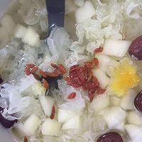 【蓓妈美食】银耳雪梨甜汤的做法图解5