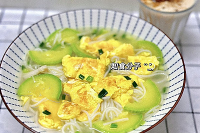 西葫芦鸡蛋面