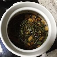 红烧肉炖干豆角的做法图解18