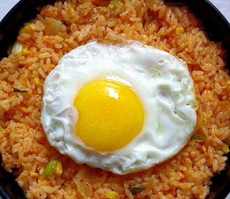 泡菜蛋炒饭