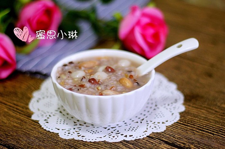 蜜豆圆子杂粮粥的做法
