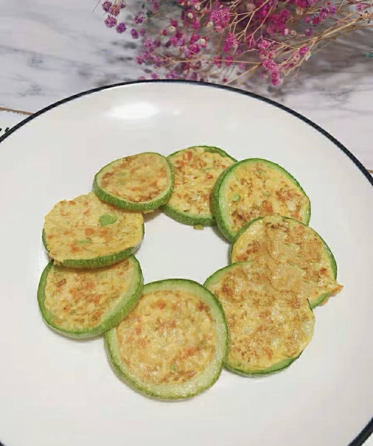 鲜嫩美味的西葫芦鸡蛋饼的做法