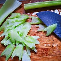 #入秋滋补正当时#西芹百合炒牛肉的做法图解5