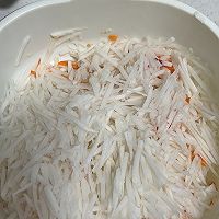 萝卜里脊虾皮玉米丸子的做法图解2