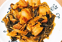 简单菜干煲五花肉的做法