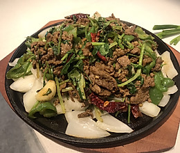 铁板牛肉香菜的做法