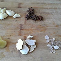 香菇鸡腿堡的做法图解3