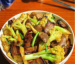 酱油肉干锅花菜的做法