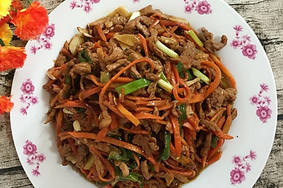 胡萝卜青椒炒肉丝