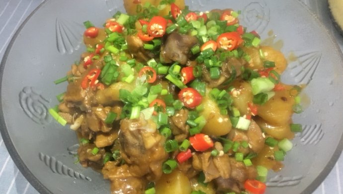 土豆烧鸡